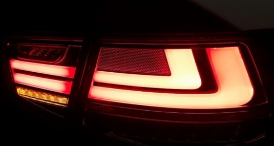 خطر عقب اسپرت سراتو - تصویر 2